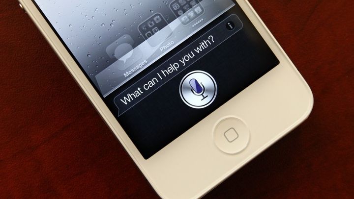 Apple testuje novú funkciu v iOS 10, Siri bude prekladať nahrávky do textovej podoby