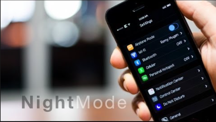 VIDEONÁVOD: Ako aktivovať skrytý nočný režim na iOS