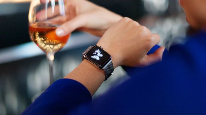 Firma Apple začala s objednávkami súčiastok pre Apple Watch 2!