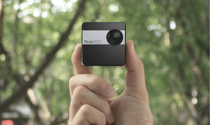 Najmenšia kamera, ktorá dokáže nahrávať 360-stupňové zábery
