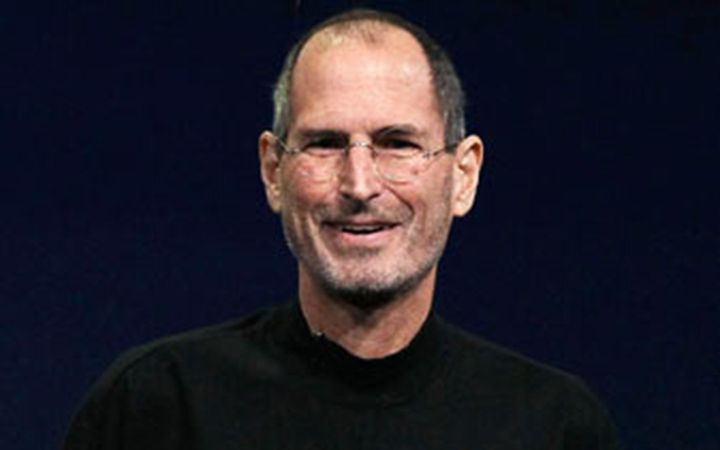 Výber z osobných vecí Steva Jobsa predávajú v online aukcii